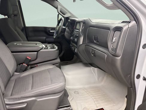 Used 2024 Chevrolet Silverado 2500 Custom w/ Custom Value Package AWD/4WD image 23