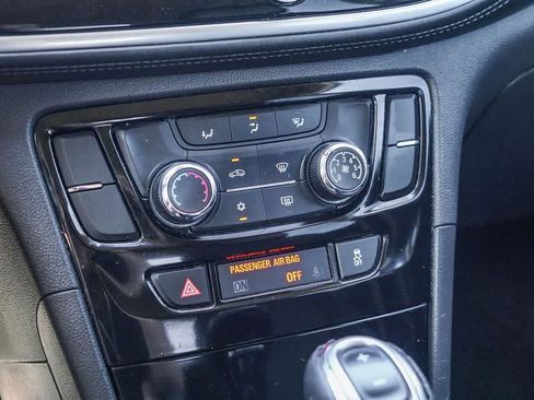 Used 2019 Buick Encore Sport Touring FWD image 22