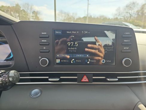 New 2026 Hyundai Elantra SEL Sport Premium FWD image 22