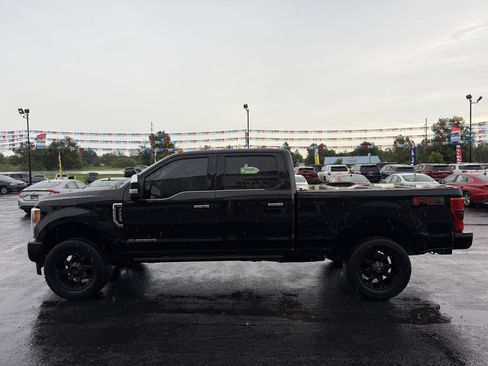 Used 2017 Ford F250 Platinum w/ Platinum Ultimate Package AWD/4WD image 8