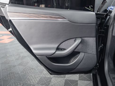 Used 2021 Tesla Model S Plaid image 36