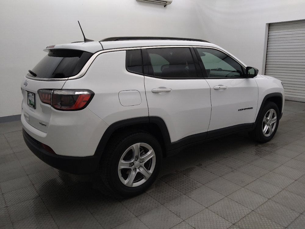 Used 2023 Jeep Compass Latitude AWD/4WD image 10