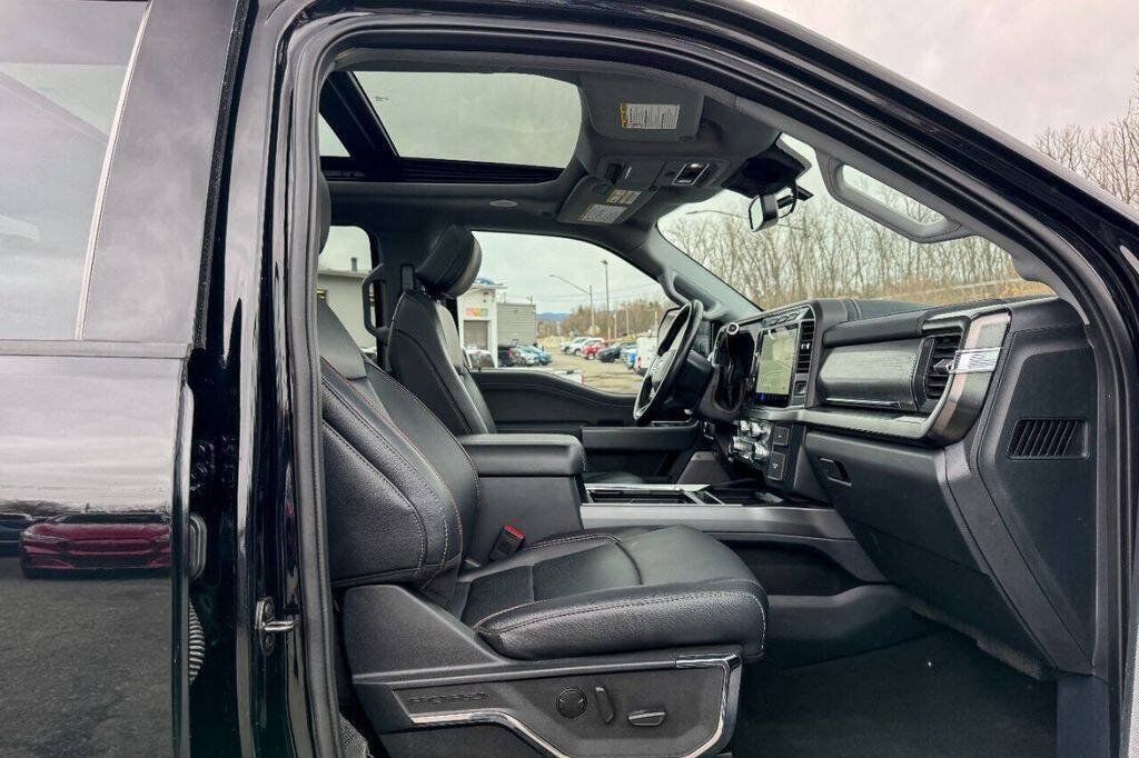 Used 2023 Ford F250 Lariat w/ Lariat Ultimate Package AWD/4WD image 15