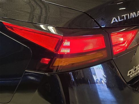 Used 2025 Nissan Altima 2.5 S image 33
