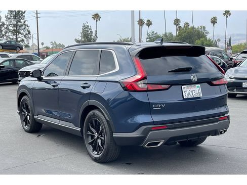 Used 2025 Honda CR-V Sport-L image 3