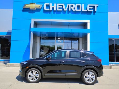 Used 2024 Buick Encore GX Preferred w/ Comfort Package FWD image 11