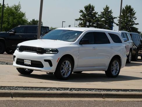Used 2025 Dodge Durango GT AWD/4WD image 3