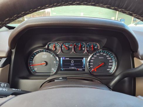 Used 2017 GMC Yukon SLT w/ Open Road Package image 22