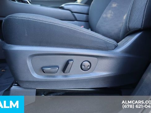 Used 2025 Nissan Pathfinder SV FWD image 12