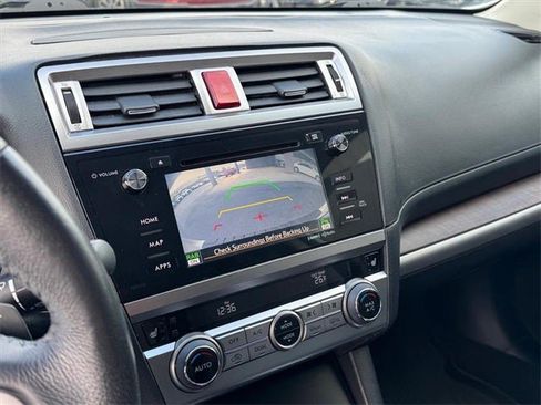 Used 2017 Subaru Outback 2.5i Limited image 24
