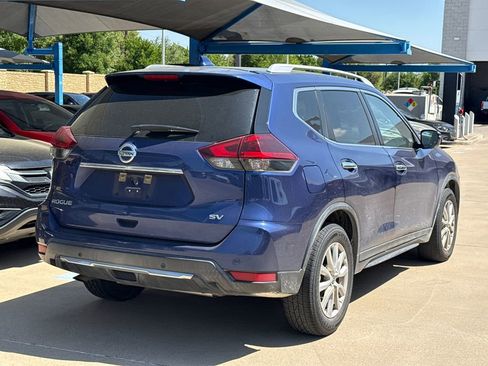 Used 2019 Nissan Rogue SV image 7