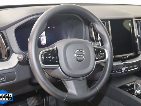 Used 2025 Volvo XC60 B5 Plus image 6