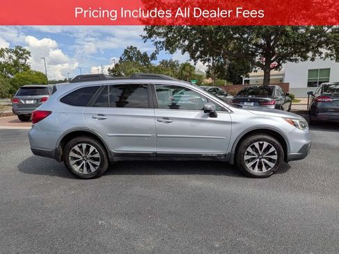 Used 2016 Subaru Outback 2.5i Limited AWD/4WD image 3