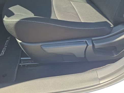 Certified 2025 Nissan Sentra SV image 20