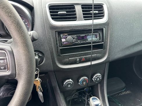 Used 2014 Dodge Avenger SE FWD image 5