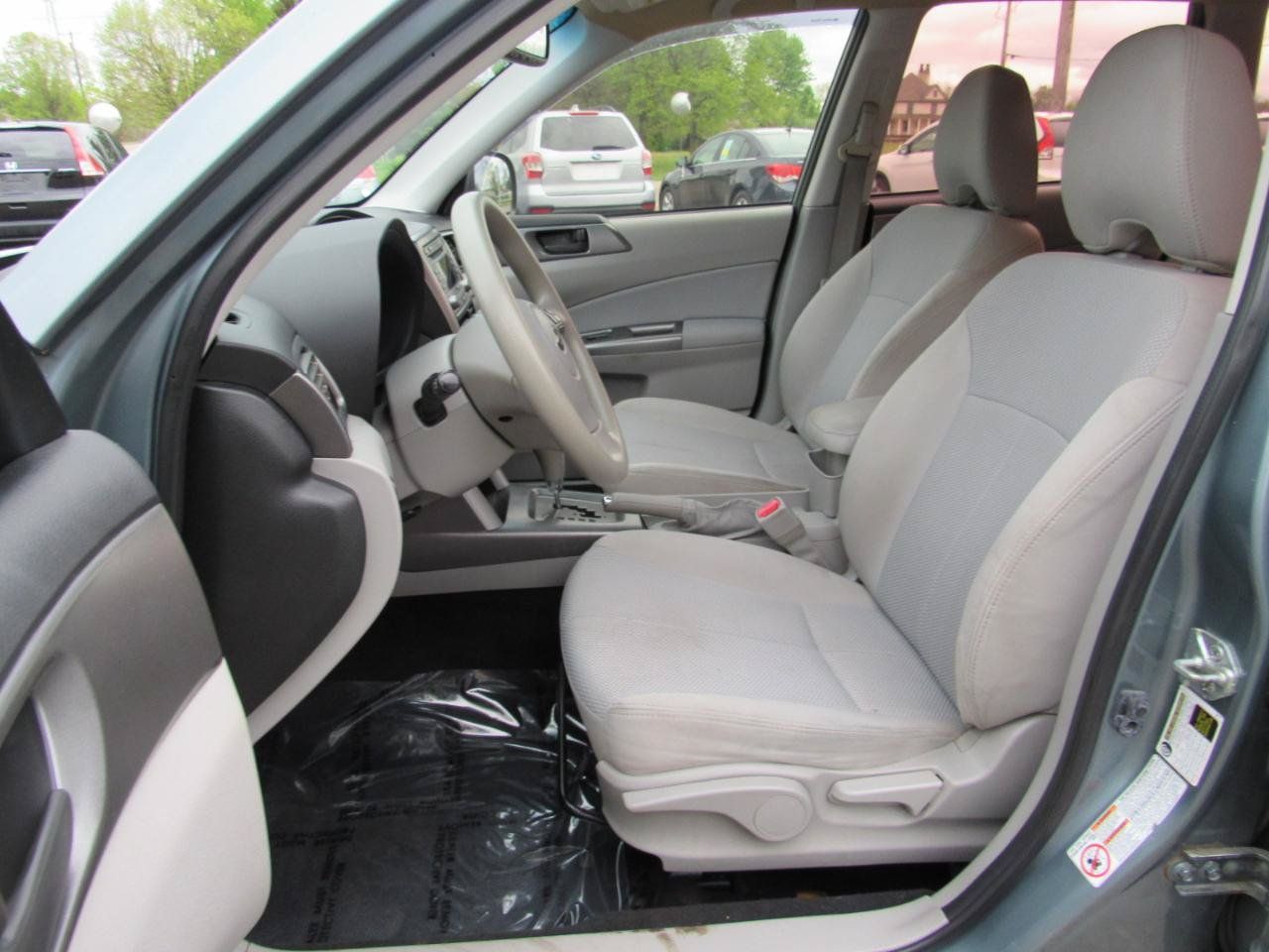 Used 2012 Subaru Forester 2.5X w/ Popular Pkg 3 AWD/4WD image 4