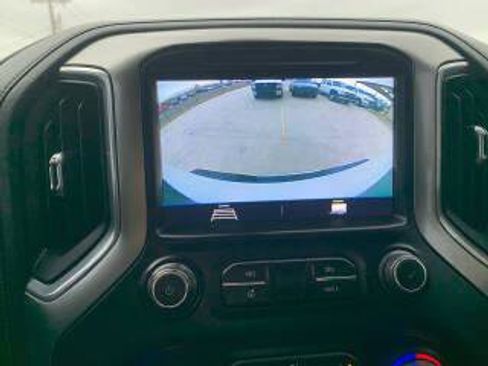 Used 2022 Chevrolet Silverado 2500 LT w/ Convenience Package image 30