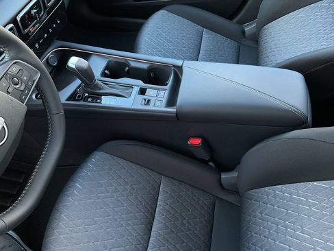 New 2026 Nissan Sentra SV w/ SV Convenience Package FWD image 34