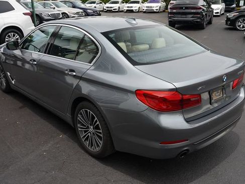 Used 2017 BMW 530i xDrive AWD/4WD image 8