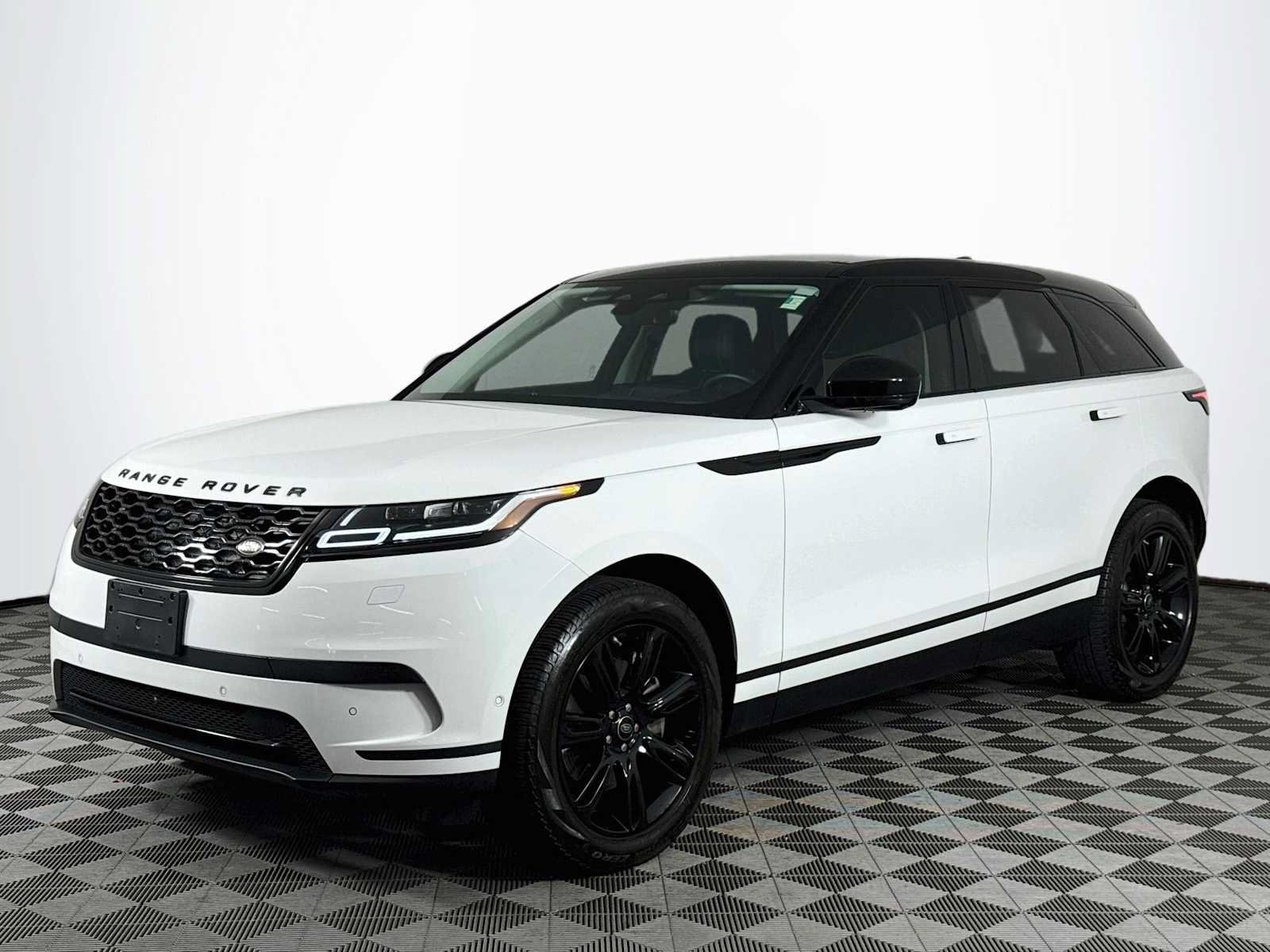 Used 2021 Land Rover Range Rover Velar S AWD/4WD image 1