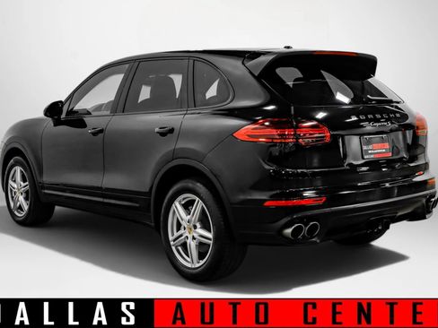 Used 2017 Porsche Cayenne S AWD/4WD image 7