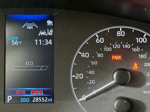 Used 2024 Toyota Corolla Cross LE image 19