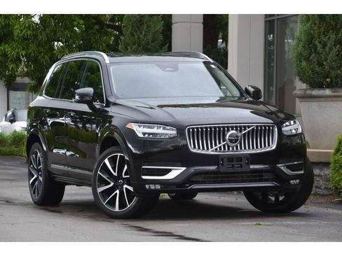 Used 2023 Volvo XC90 B6 Plus AWD/4WD image 1