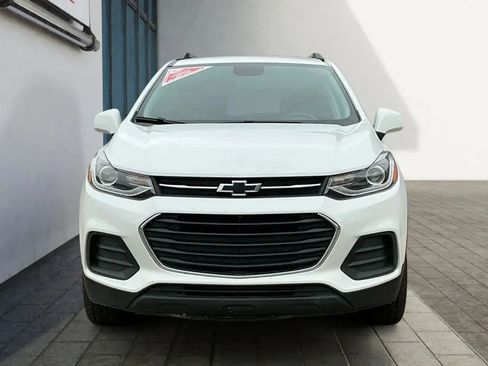 Used 2022 Chevrolet Trax LT w/ Driver Confidence Package image 8