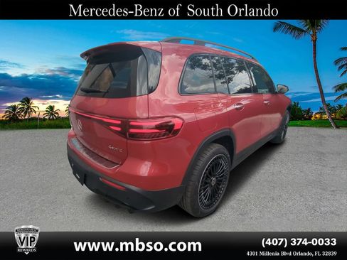 Used 2024 Mercedes-Benz EQB 300 4MATIC image 17