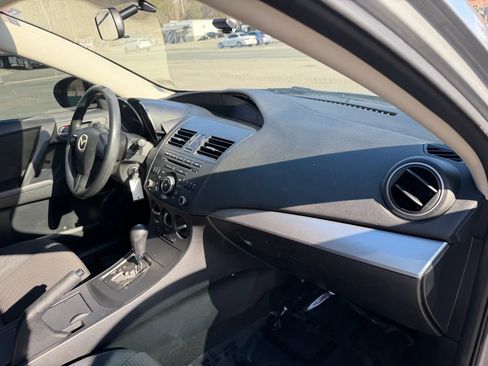 Used 2012 MAZDA MAZDA3 i Sport image 16