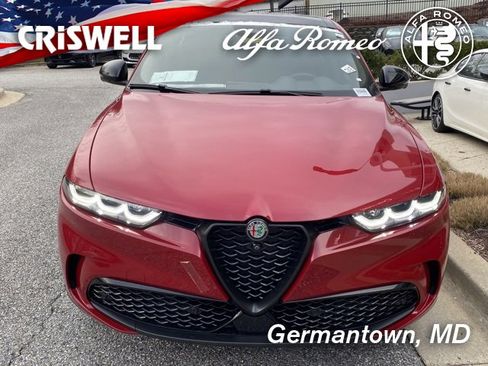 New 2024 Alfa Romeo Tonale Veloce image 3