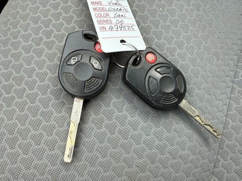 Used 2018 Ford Escape SE w/ SE Sync 3 Package image 23