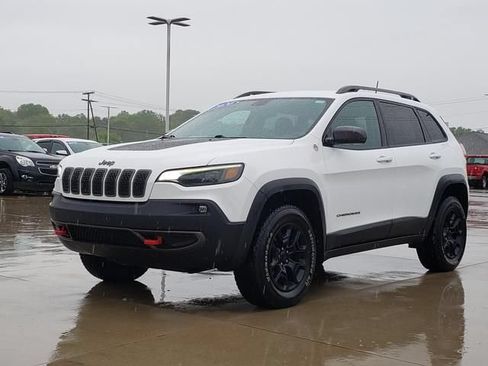 Used 2020 Jeep Cherokee Trailhawk w/ Cold Weather Group AWD/4WD image 9