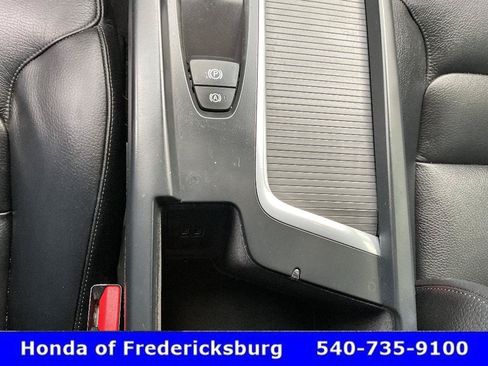 Used 2018 Volvo XC60 T6 Momentum w/ Advanced Package AWD/4WD image 44