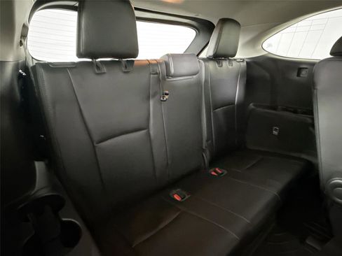 Certified 2021 Toyota Highlander Platinum AWD/4WD image 43
