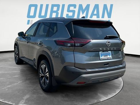 Used 2023 Nissan Rogue SV w/ SV Premium B Package FWD image 4