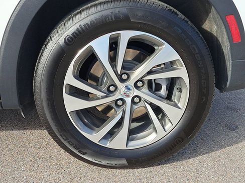 Used 2023 Buick Envision Essence image 5