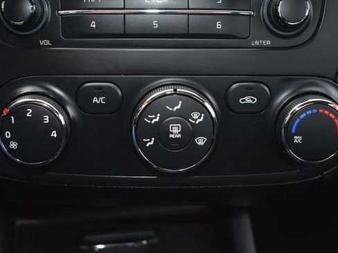 Used 2016 Kia Forte LX image 23