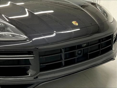Used 2020 Porsche Cayenne Turbo AWD/4WD image 36