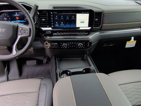 New 2026 Chevrolet Silverado 2500 ZR2 AWD/4WD image 24