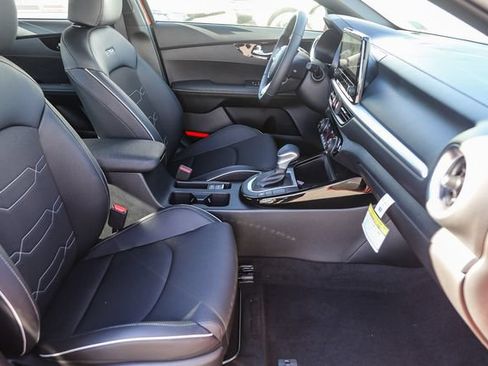 New 2024 Kia Forte GT-Line w/ GT-Line Premium Package FWD image 20