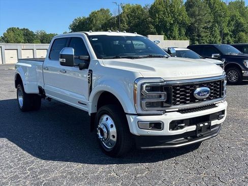 Used 2023 Ford F450 Platinum w/ FX4 Off-Road Package AWD/4WD image 1