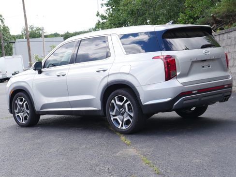 Used 2024 Hyundai Palisade Limited AWD/4WD image 4