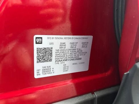 Used 2022 Chevrolet Equinox RS w/ RS Leather Package FWD image 32