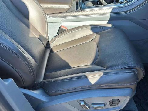 Used 2021 Audi Q8 Prestige image 31