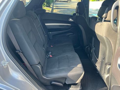 Used 2020 Dodge Durango SXT w/ 3rd Row Seating Group RWD image 18
