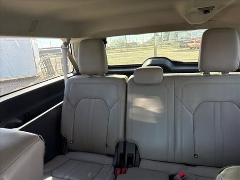 Used 2021 Ford Expedition Max Limited AWD/4WD image 7
