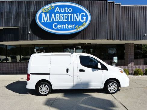 Used 2020 Nissan NV200 SV image 4