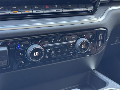 New 2025 Chevrolet Silverado 1500 High Country w/ High Country Premium Package image 23