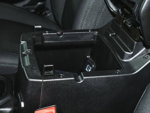 Used 2019 Jeep Wrangler Unlimited Sport S image 33